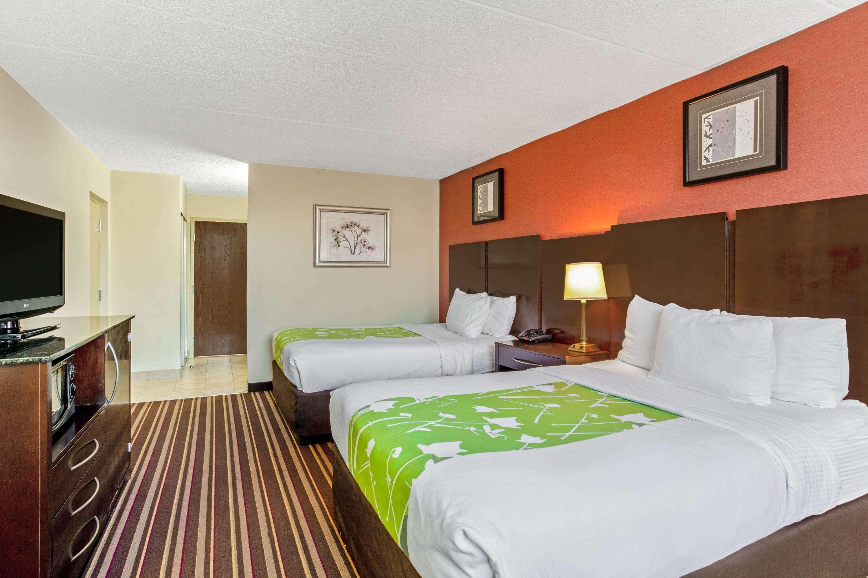 La Quinta By Wyndham Salisbury Hotel Buitenkant foto