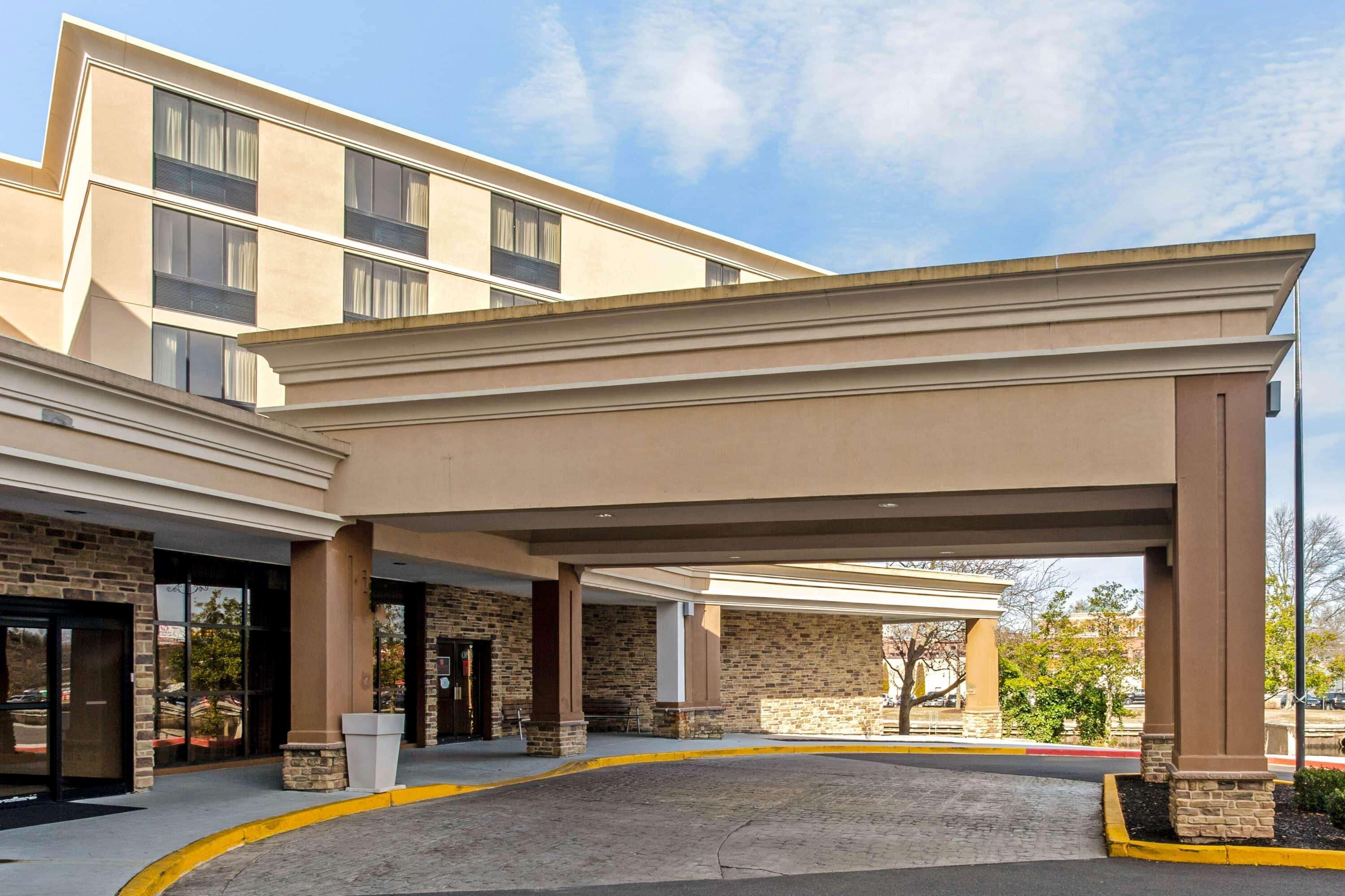 La Quinta By Wyndham Salisbury Hotel Buitenkant foto