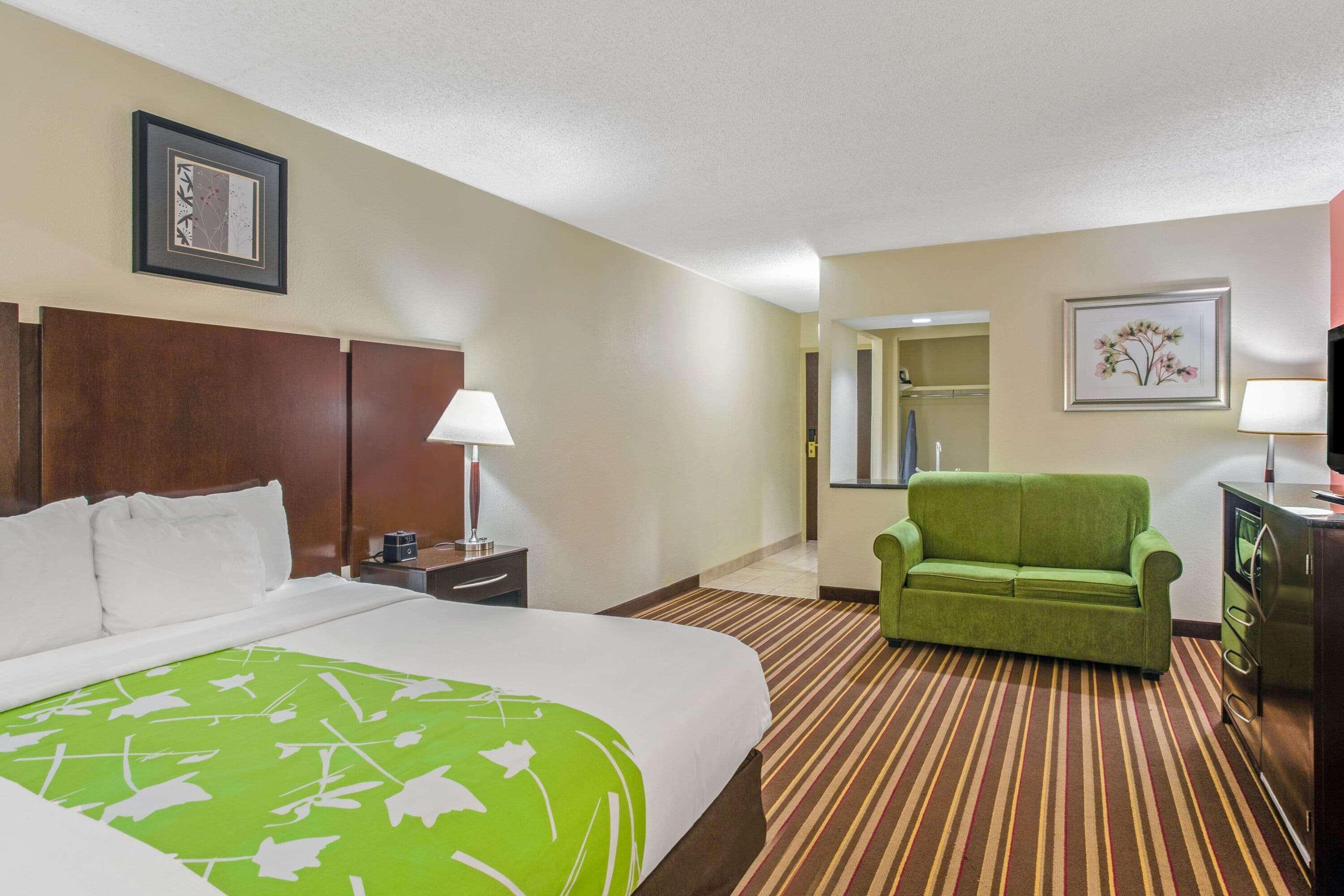 La Quinta By Wyndham Salisbury Hotel Buitenkant foto