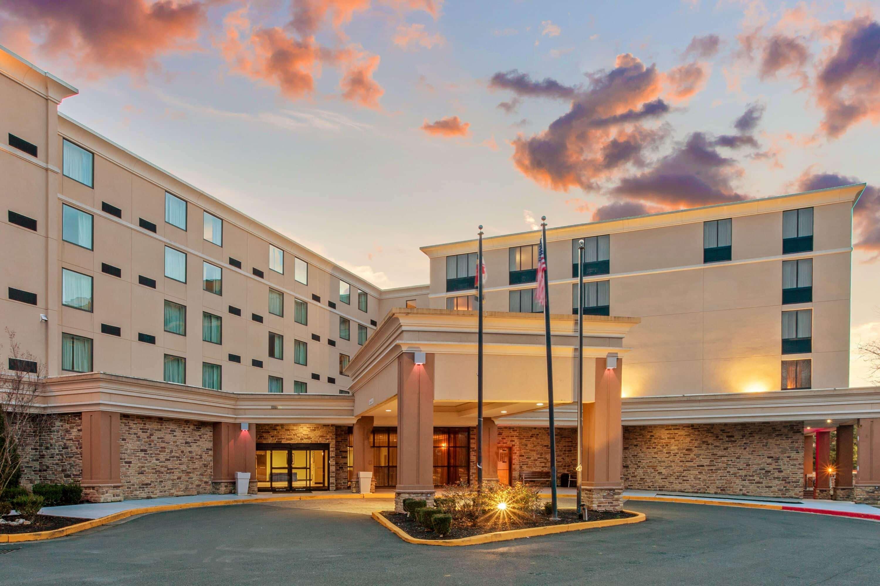 La Quinta By Wyndham Salisbury Hotel Buitenkant foto
