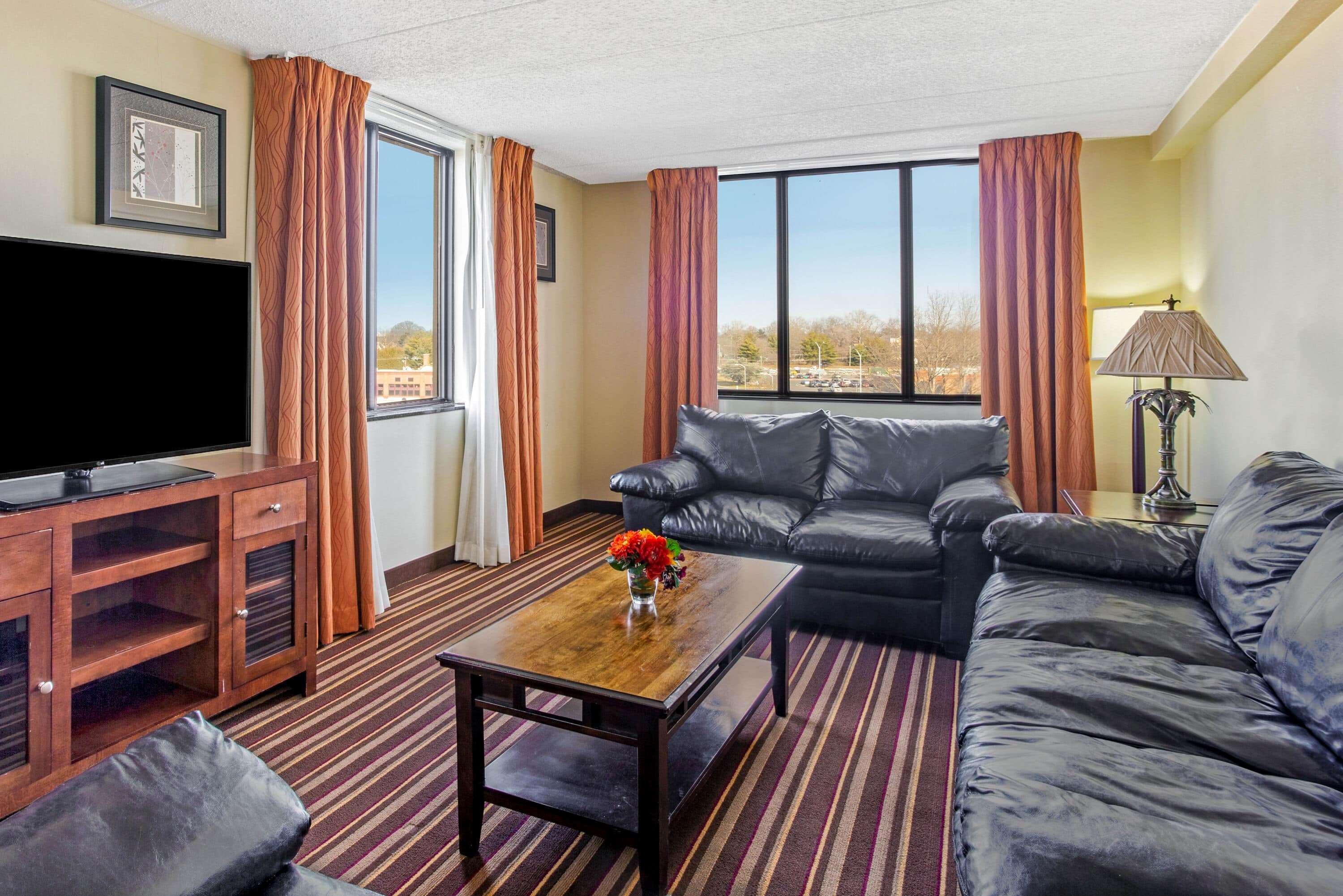 La Quinta By Wyndham Salisbury Hotel Buitenkant foto